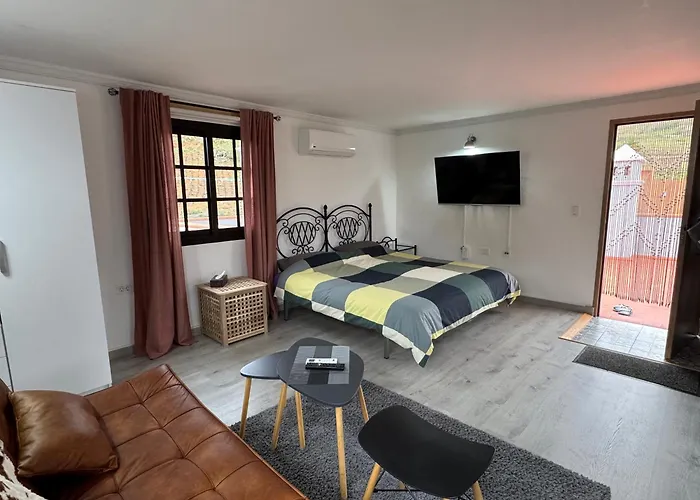 Estudio En Montanas *